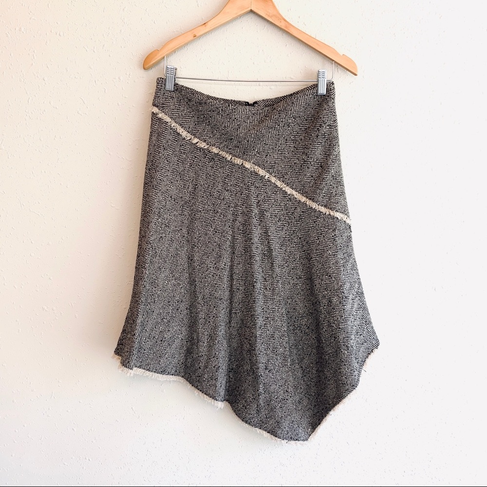 DKNY Asymmetrical Tweed Wool Beige Black Women’s Skirt Size 4 NWT - Picture 2 of 7